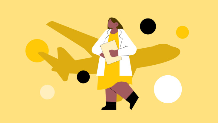 Ilustración de una persona con bata de laboratorio que sostiene una carpeta, de pie frente a la silueta de un avión con círculos abstractos, que representa el viaje de los profesionales internacionales locum tenens.